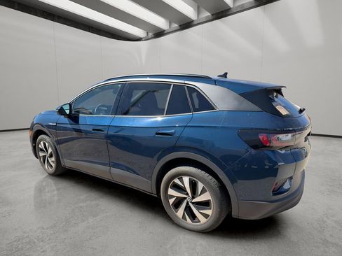 Used 2023 Volkswagen ID.4 Pro image 4