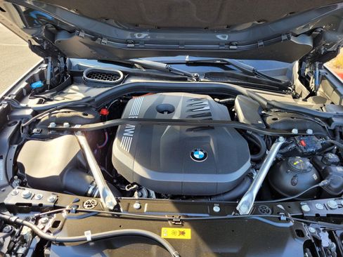 New 2026 BMW 750e xDrive image 20