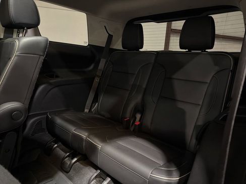 Used 2021 GMC Acadia Denali image 33