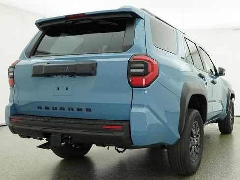 New 2026 Toyota 4Runner SR5 RWD image 24