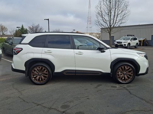 Used 2025 Subaru Forester Sport image 7