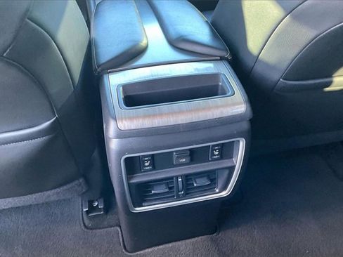 Used 2018 Nissan Murano Platinum w/ Cargo Package image 31