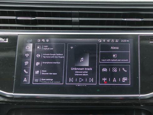 Used 2024 Audi Q8 Prestige w/ Prestige Package AWD/4WD image 15