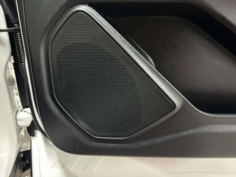 Used 2020 Ford Explorer XLT w/ Equipment Group 202A image 34