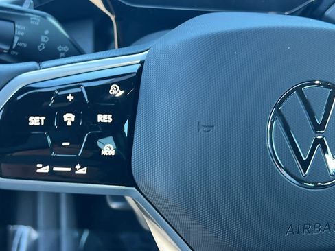 New 2026 Volkswagen ID.4 Pro AWD/4WD image 19