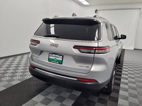 Used 2022 Jeep Grand Cherokee L Limited AWD/4WD image 7