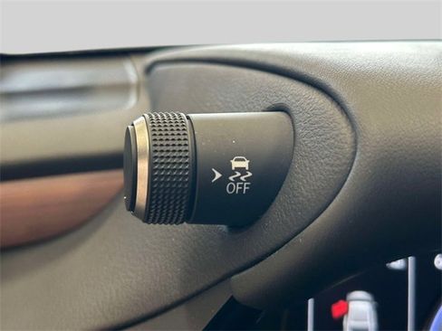 Used 2025 Lexus ES 300h w/ Premium Package image 37