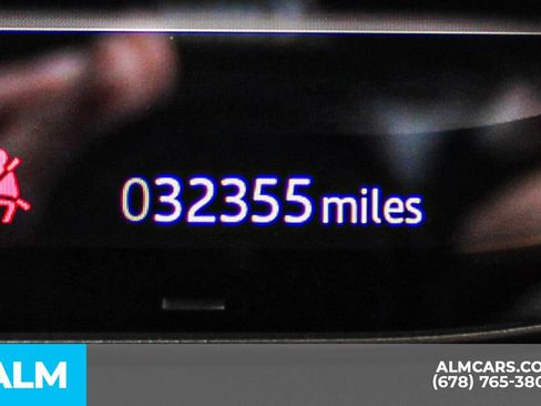Used 2025 Land Rover Range Rover SE AWD/4WD image 33
