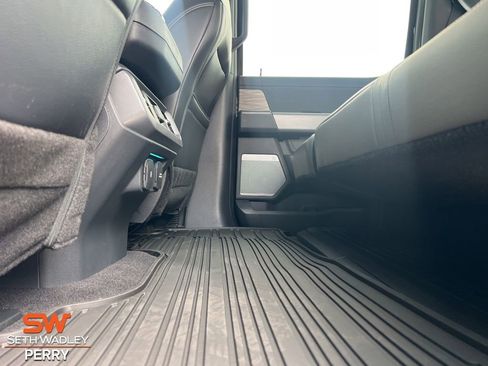 New 2025 Ford F150 Lariat w/ Equipment Group 501A Mid image 34