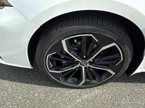 New 2025 Nissan Altima 2.5 SR image 10