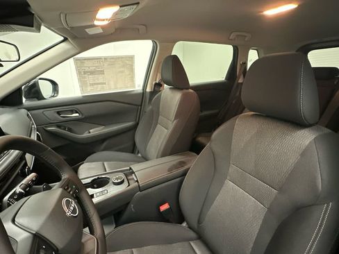 New 2026 Nissan Rogue SV AWD/4WD image 9