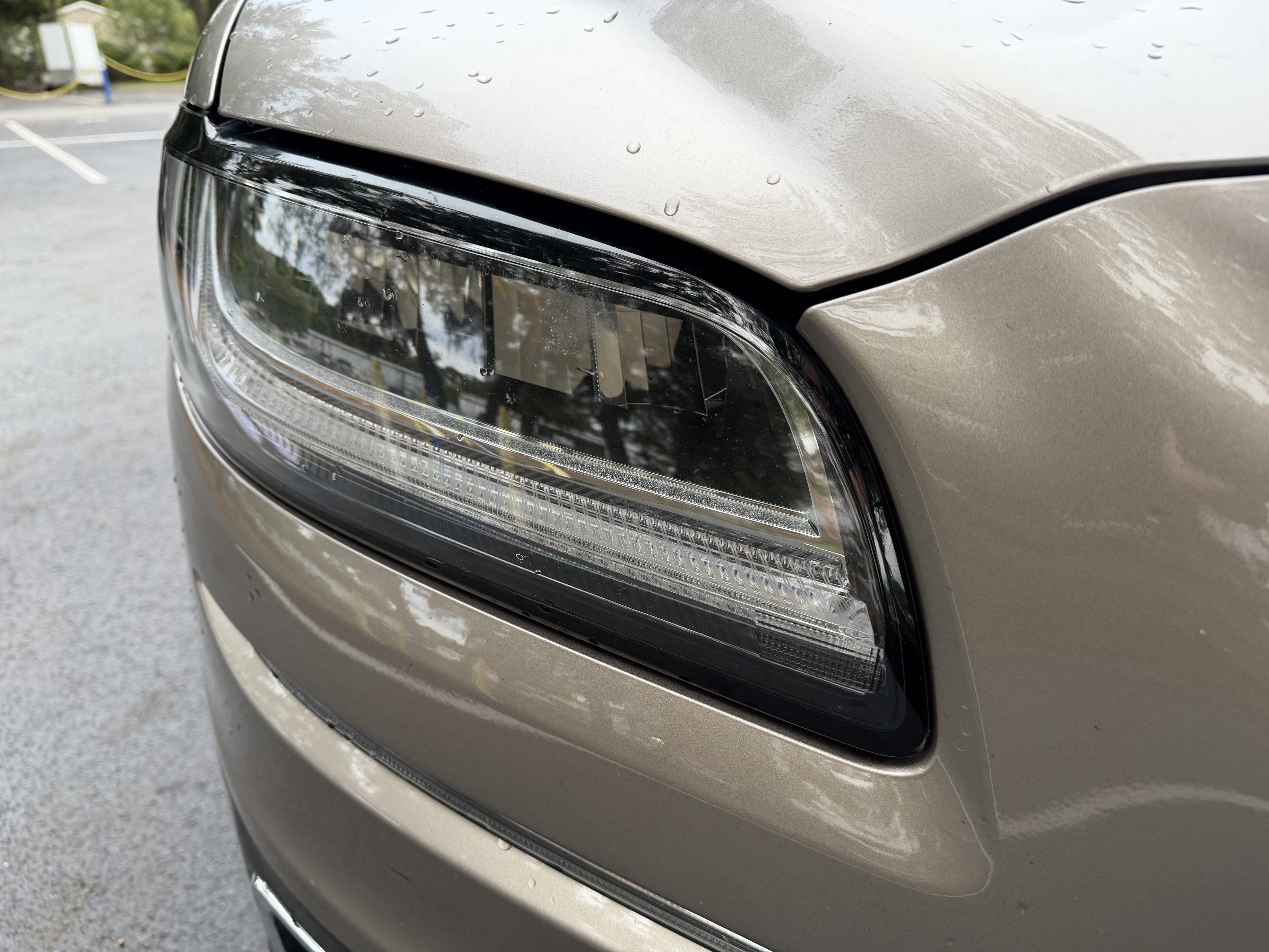 Used 2020 Lincoln Nautilus Reserve w/ Equipment Group 201A FWD image 12