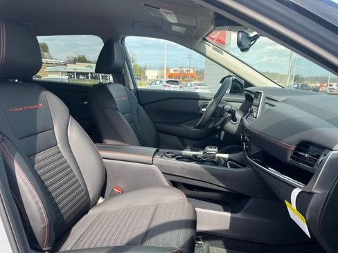 New 2026 Nissan Rogue SV AWD/4WD image 11