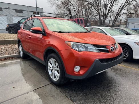 Used 2015 Toyota RAV4 Limited image 1