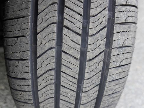 Used 2011 Mercedes-Benz C 300 Sedan image 24