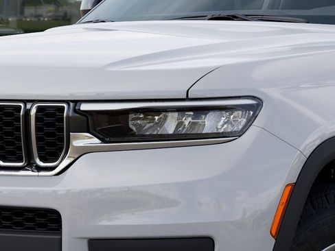 New 2025 Jeep Grand Cherokee L Laredo w/ Luxury Tech Group I image 10