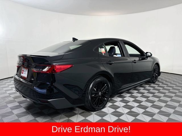 Used 2026 Toyota Camry SE FWD image 23