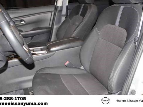 Used 2022 Nissan Sentra SV FWD image 4