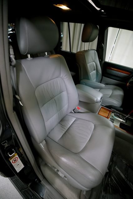 Used 2005 Lexus LX 470 4WD image 7
