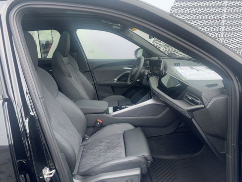 New 2025 Audi SQ5 Premium Plus image 4