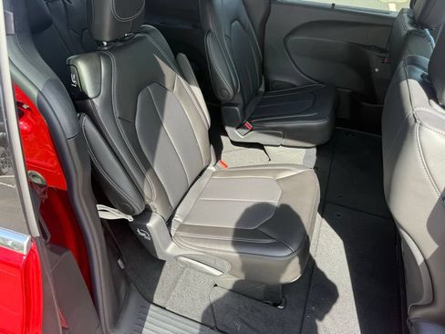 New 2027 Chrysler Pacifica Select w/ Family Tech Group FWD image 55