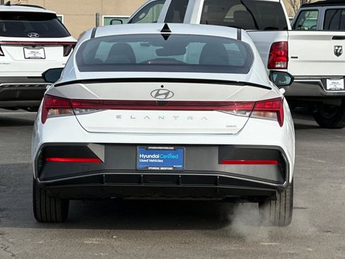 Certified 2025 Hyundai Elantra SEL image 5