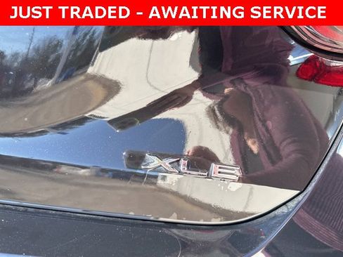 Used 2021 Toyota Avalon XLE image 8