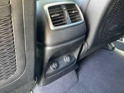 Used 2018 Kia Sorento LX AWD/4WD image 29