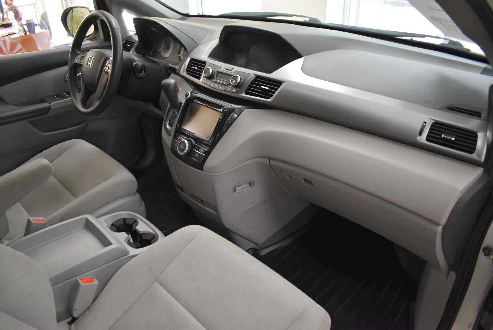 Used 2015 Honda Odyssey EX image 33