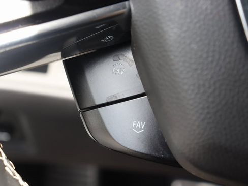 Used 2021 Chevrolet Corvette Stingray Convertible w/ 1LT image 30