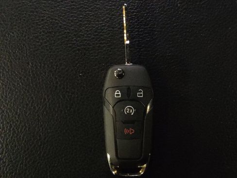 Used 2018 Ford F150 XLT w/ Equipment Group 302A Luxury image 32