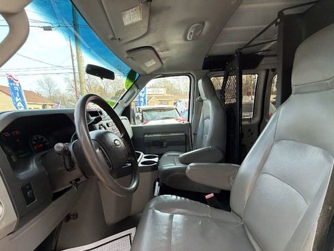 Used 2011 Ford E-150 and Econoline 150 w/ PWR Group RWD image 15