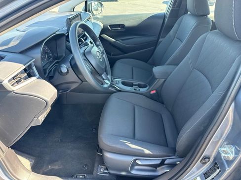 Used 2024 Toyota Corolla LE FWD image 4
