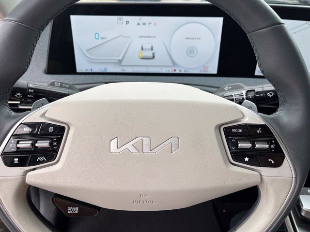Used 2024 Kia EV6 Wind w/ Wind Technology Package AWD/4WD image 29
