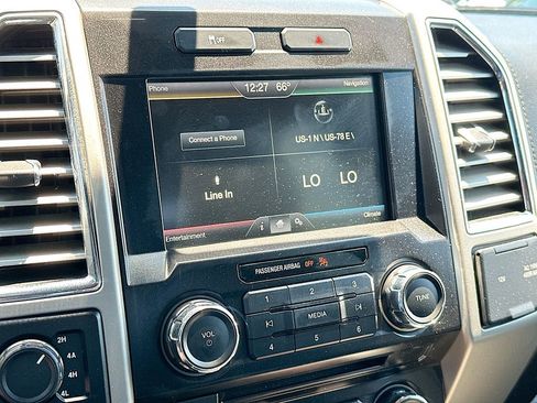 Used 2015 Ford F150 Lariat AWD/4WD image 13