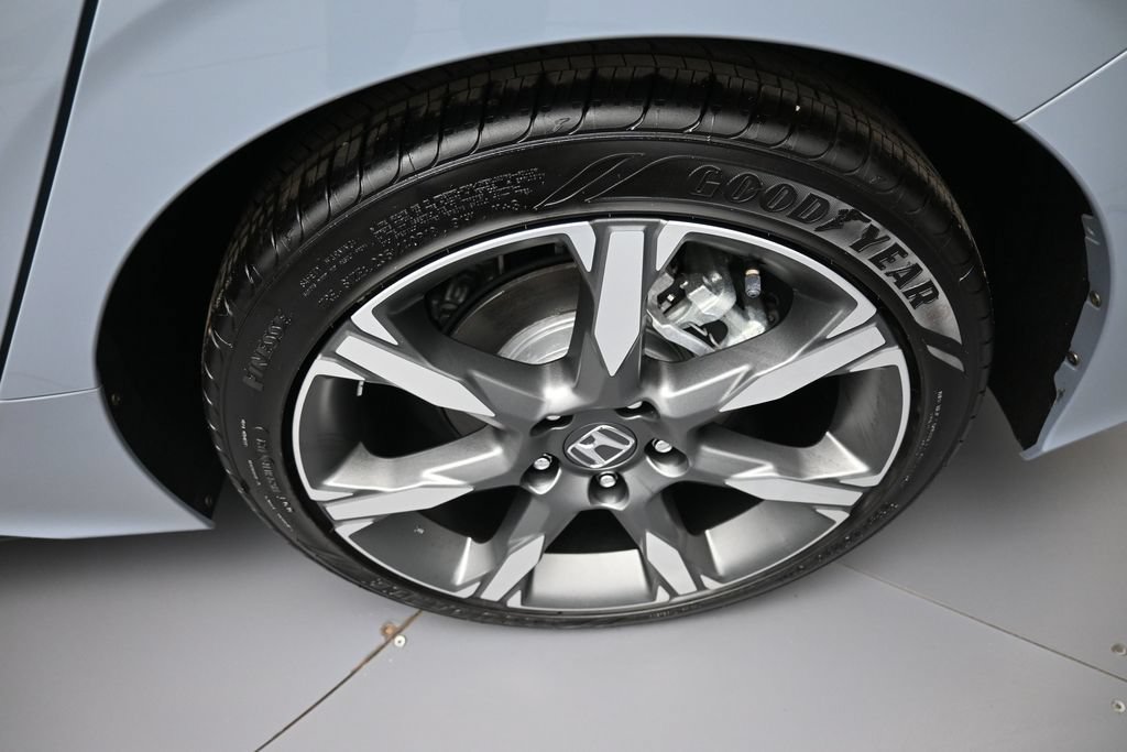 Used 2025 Honda Civic Sport Touring image 15