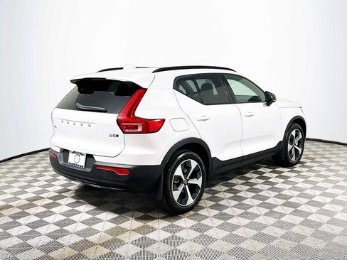 Used 2025 Volvo XC40 B5 Plus w/ Climate Package AWD/4WD image 7