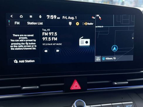 Used 2025 Hyundai Elantra SEL w/ Cargo Package image 18