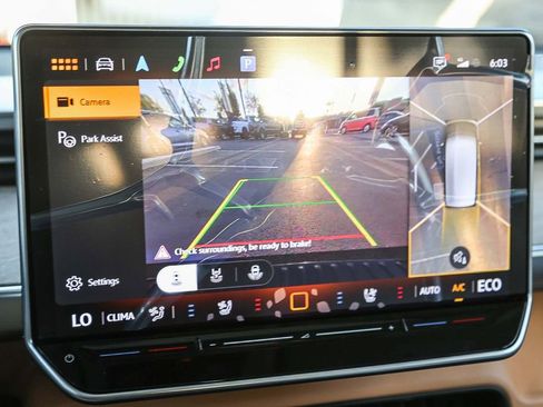 New 2025 Volkswagen ID. Buzz Pro S Plus image 34