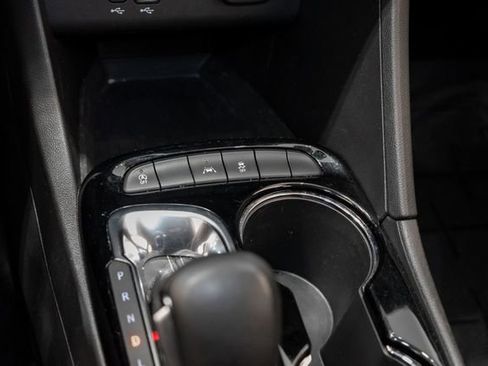 Used 2025 Buick Encore GX Preferred image 19