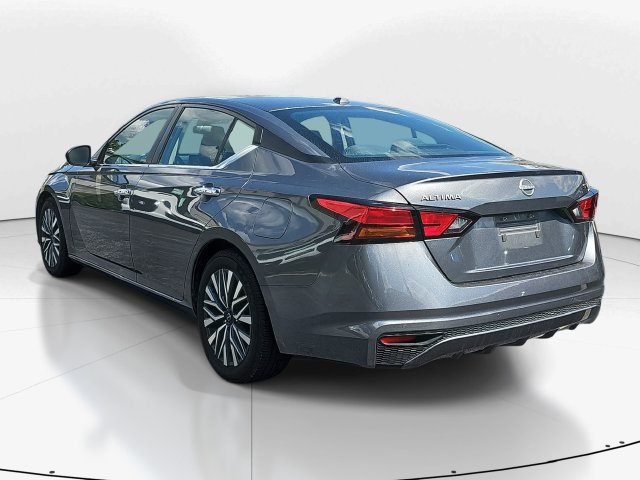 Used 2024 Nissan Altima 2.5 SV FWD image 5