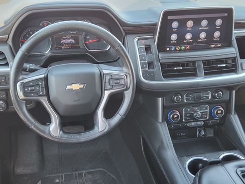 Used 2021 Chevrolet Suburban LT w/ Luxury Package RWD image 26