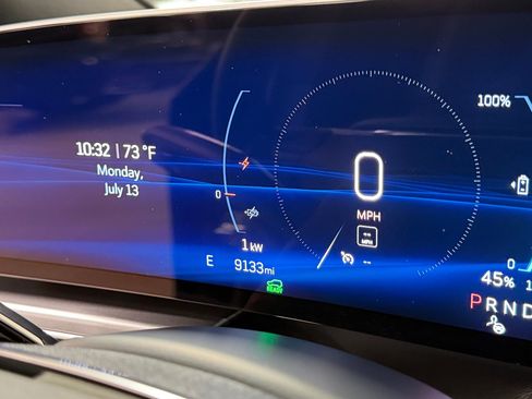 Used 2024 Cadillac Lyriq Tech RWD image 22