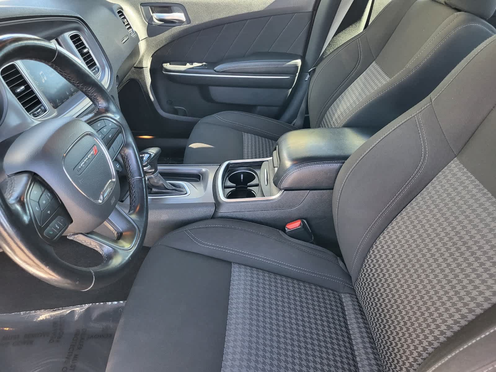 Used 2023 Dodge Charger SXT RWD image 25