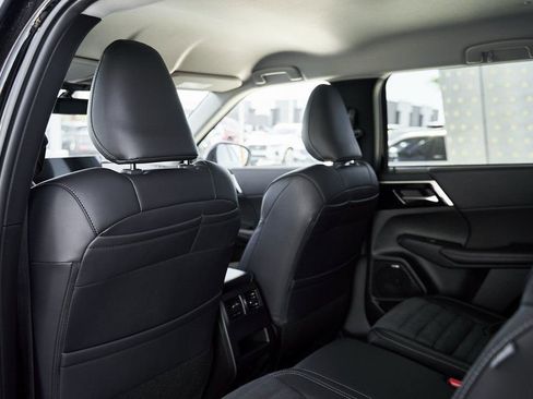 New 2026 Mitsubishi Outlander SE FWD image 23