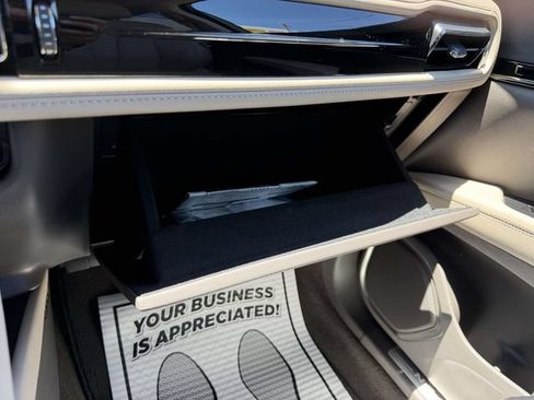 Certified 2023 Lincoln Nautilus Reserve AWD/4WD image 32
