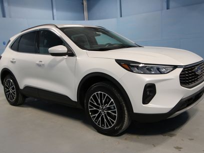 New 2025 Ford Escape SE