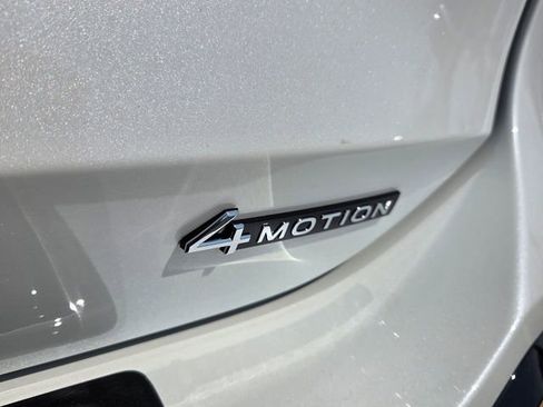 New 2026 Volkswagen Tiguan SE R-Line AWD/4WD image 12
