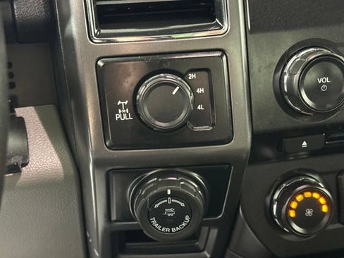 Used 2017 Ford F150 XLT w/ Equipment Group 301A Mid AWD/4WD image 26