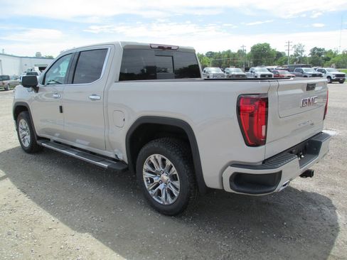 New 2026 GMC Sierra 1500 Denali AWD/4WD image 6